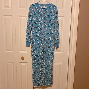 4/$20 Fuzzy Smurf’s onesie pyjamas